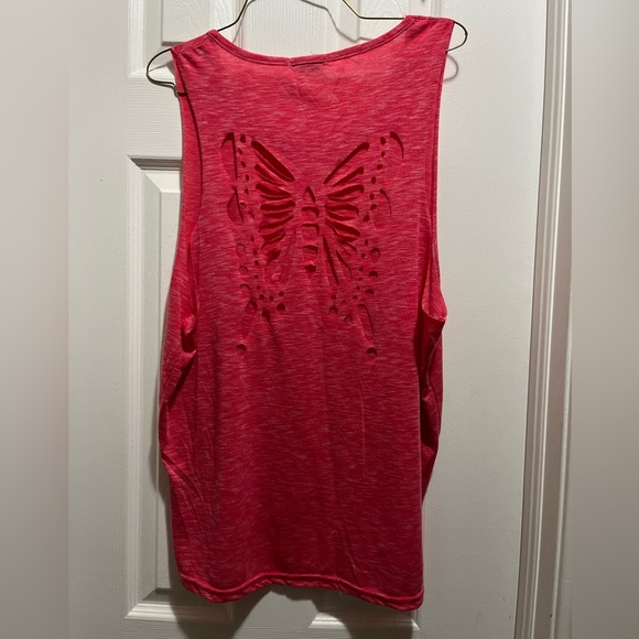 Variety of womens tops - Picture 4 of 14